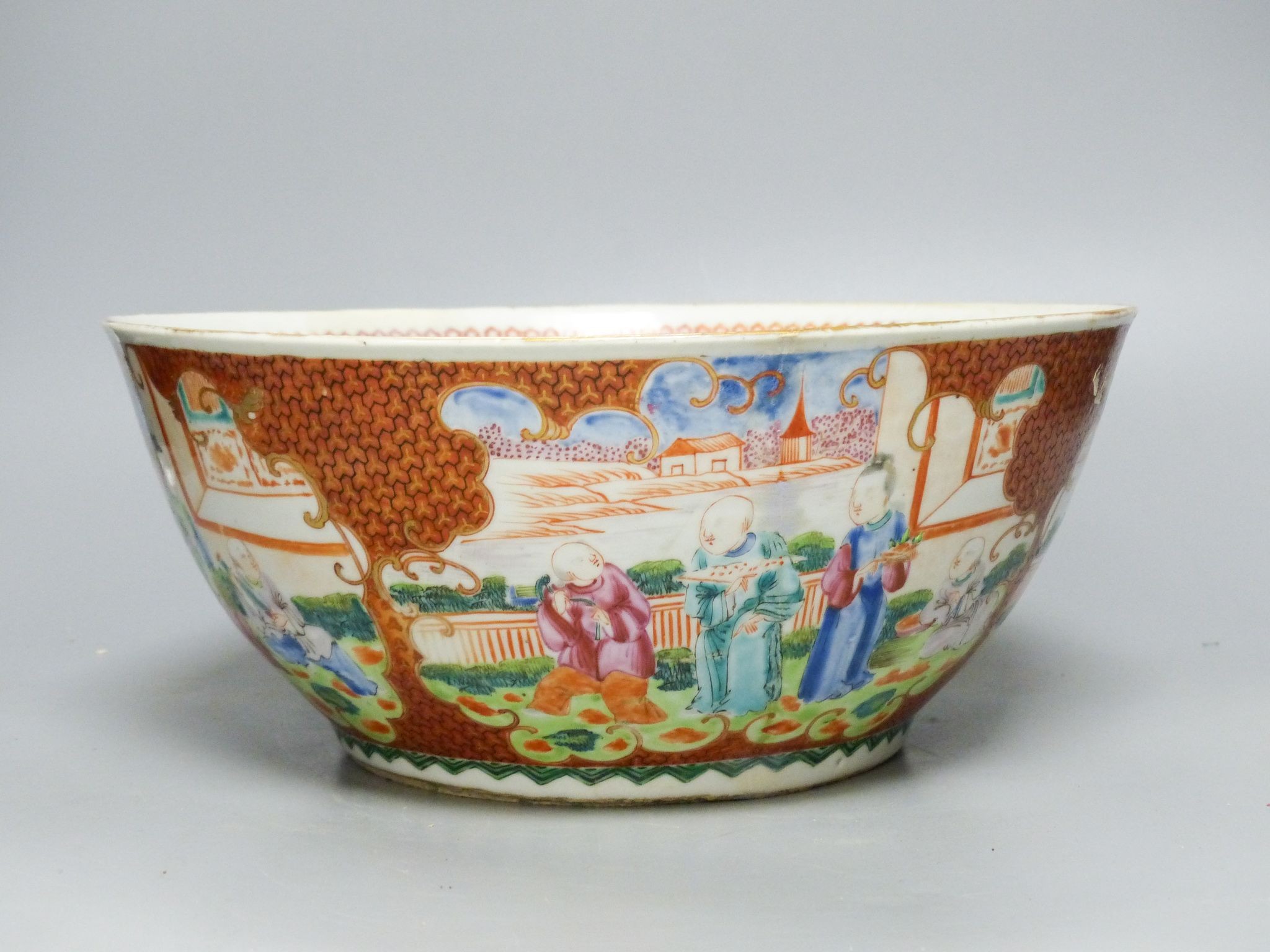 An 18th century Chinese famille rose punch bowl 30cm